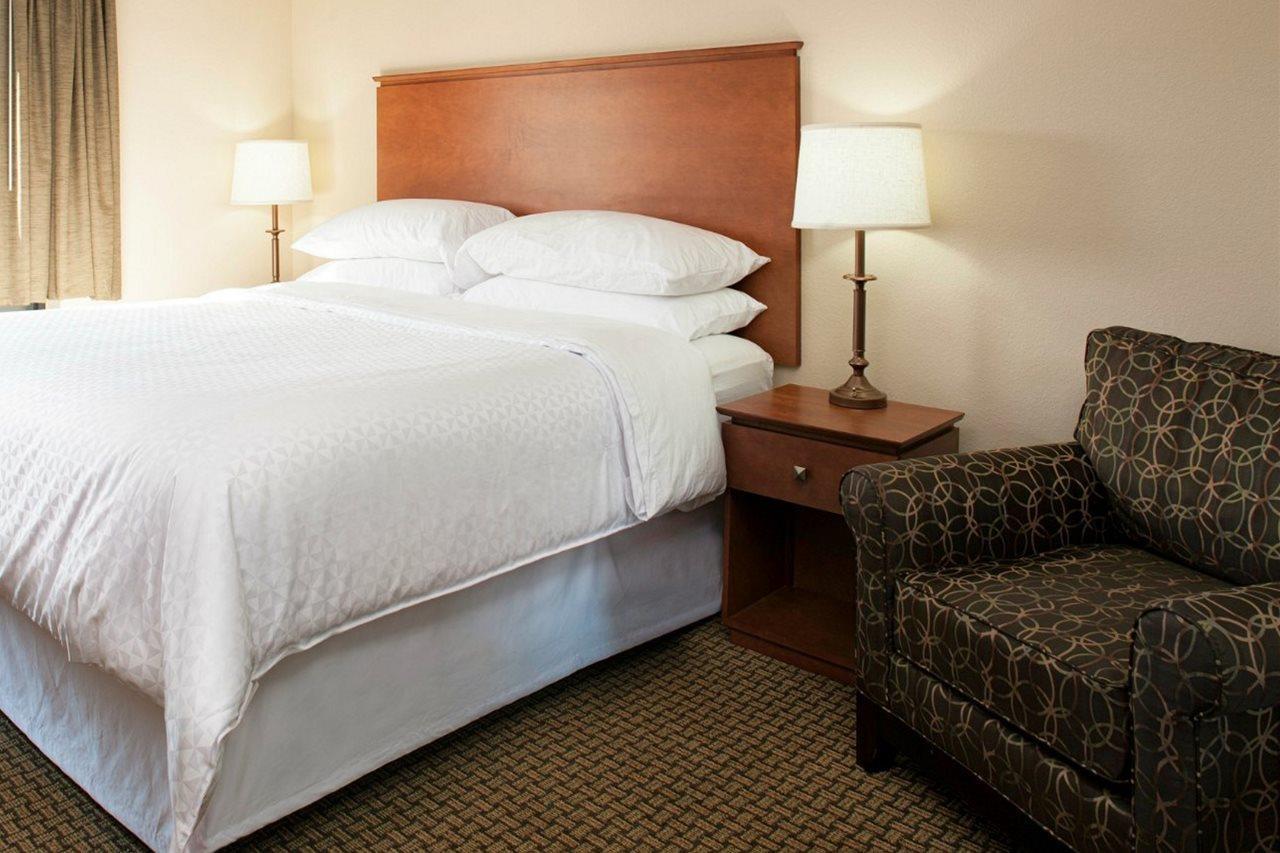 Four Points By Sheraton Fort Myers Airport ภายนอก รูปภาพ