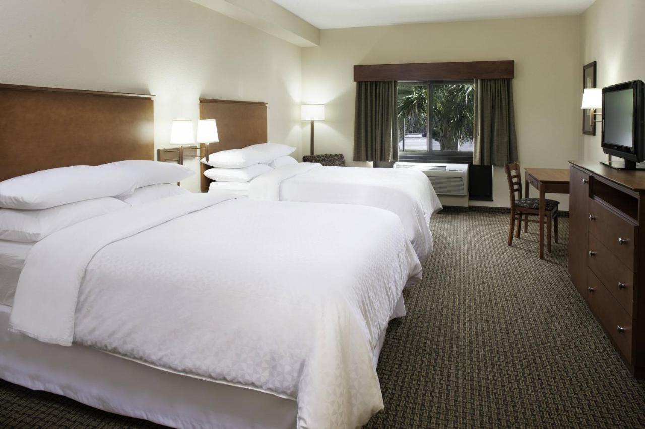 Four Points By Sheraton Fort Myers Airport ภายนอก รูปภาพ